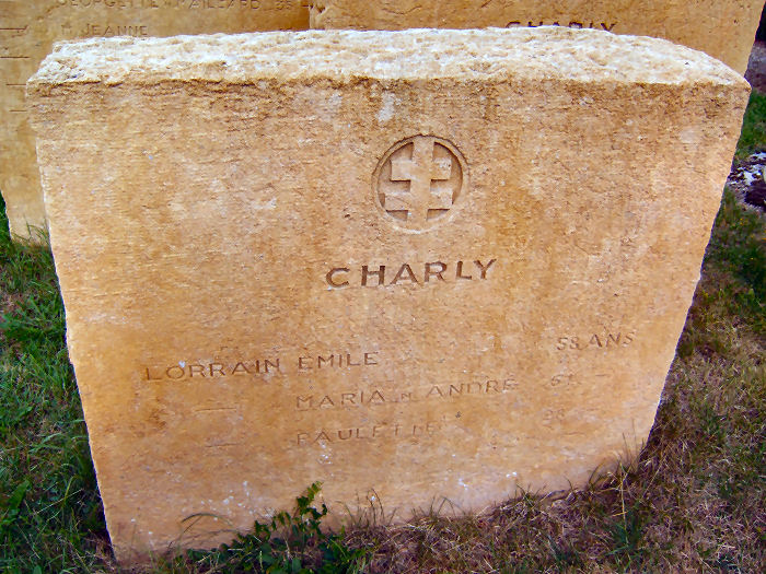 Memorial to the Lorrain family at Charly-Oradour