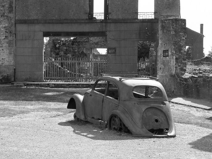 The car of Doctor Desourteaux (from rear in B&W)